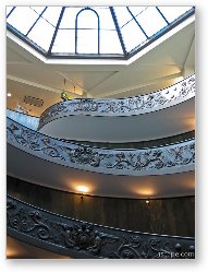 License: Famous spiral staircase - Vatican Museum