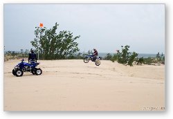 License: Motorbiking the dunes