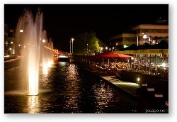 License: Fountains and riverside restaurants
