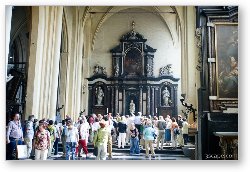 License: Tourists packing into Church of Our Lady
