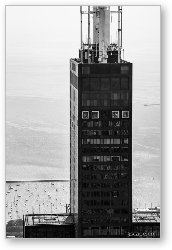 License: Outside Looking In - Willis Tower Chicago