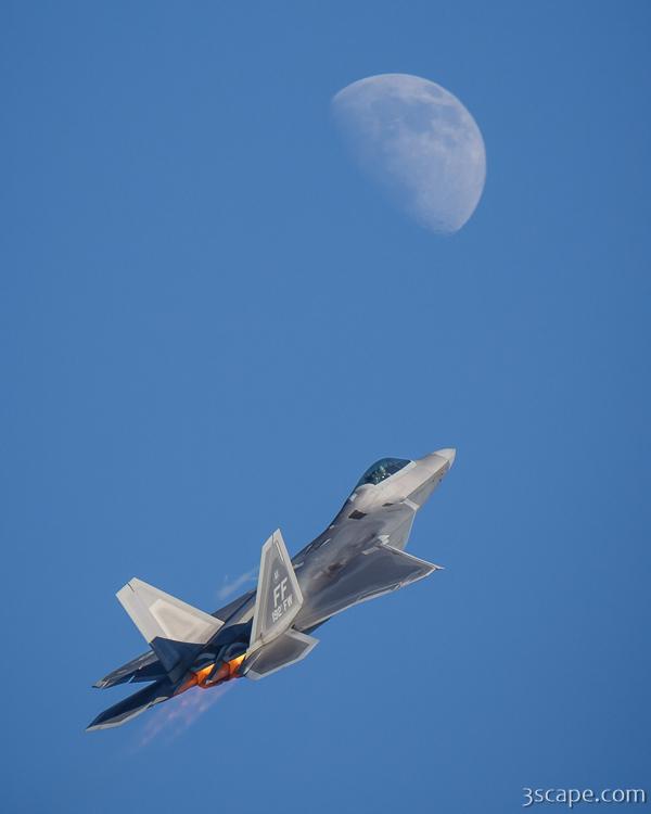 F-22 Raptor and Moon