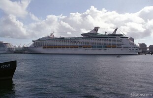 Royal Caribbean Cruise Liner