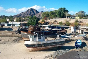 Dried up harbor (photo courtesy Falke)