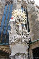 Sculpture on Stephansdom