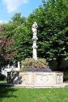 Statue