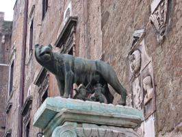Statue of the wolf and Romulus and Remus - Legend of the founding of Rome