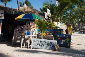 Not far from the resort were small shops selling many local arts, crafts, and assorted stuff