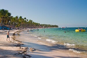 The resort was on a 20-mile stretch of nice white sand beach