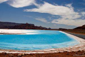 Salt evaporation pond