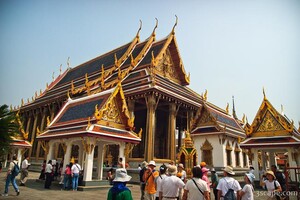 Wat Phra Kaeo (Temple of the Emerald Buddha)