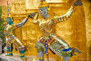 Next: Khon figures guarding a stupa