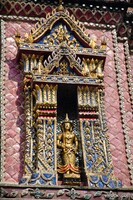 Temple detail