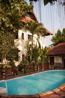 The pool at River View Lodge