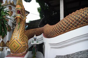 Highly decorated wall of Wat Bupharam