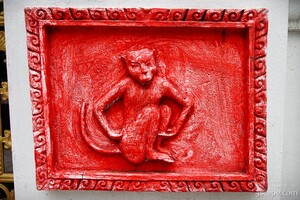 Wat Saen Fang wall decoration