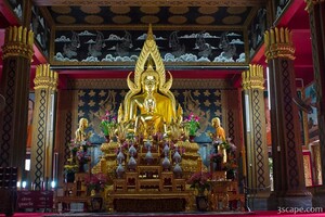 Buddha at Wat Phan On