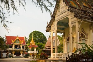 Wat containing the mummified monk.