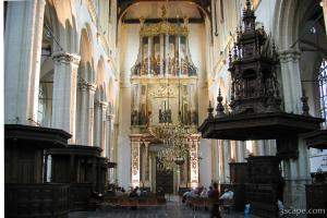 Inside the New Church (Nieuwe Kerk)