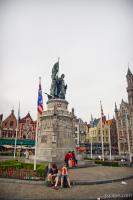 Statue in Markt - 13th century market square