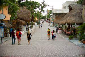 Fifth Avenue (Quinta Avenida), the main drag in Playa Del Carmen