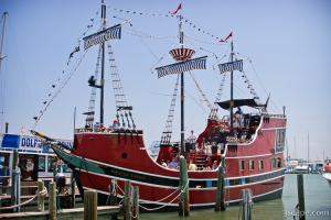 Previous: Tour boat, pirate style
