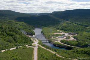 Previous: River and power generating station at Manic 5