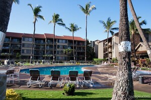Papakea Resort pool