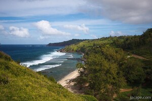 Small beach on the north shore of Maui