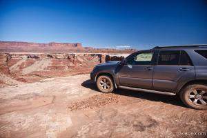 Toyota 4Runner on a cliff edge