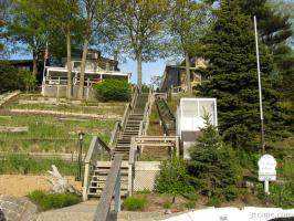 Looking Glass Bed and Breakfast funicular