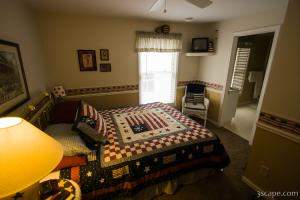 Looking Glass Bed and Breakfast