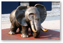 License: Elephant sculpture at Naturhistorisches Museum