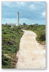 License: Sandy road to Punta Colarain Lighthouse