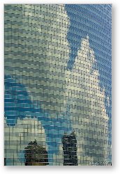 License: Reflective glass on 333 West Wacker Building