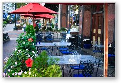 License: One of many downtown restaurants with outdoor seating