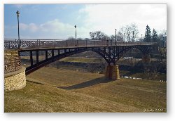 License: Grant Park walkway bridge