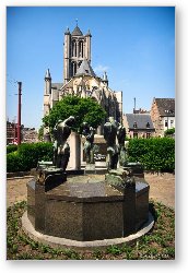 License: Modern fountain and old church