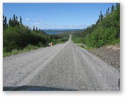 License: Endless gravel road with view of Manicouagan Reservoir