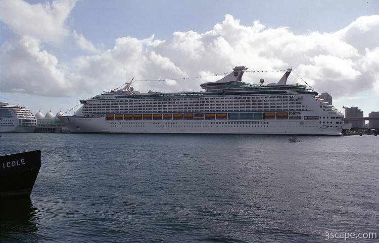 Royal Caribbean Cruise Liner