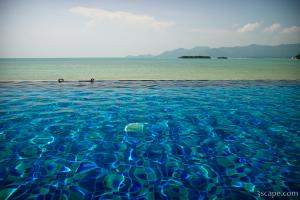 Infinity pool at Baan Haad Ngam