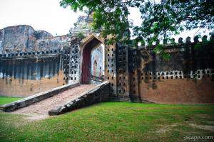 One of the gates to Narai Ratchaniwet Palace