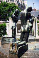 Modern fountain sculpture