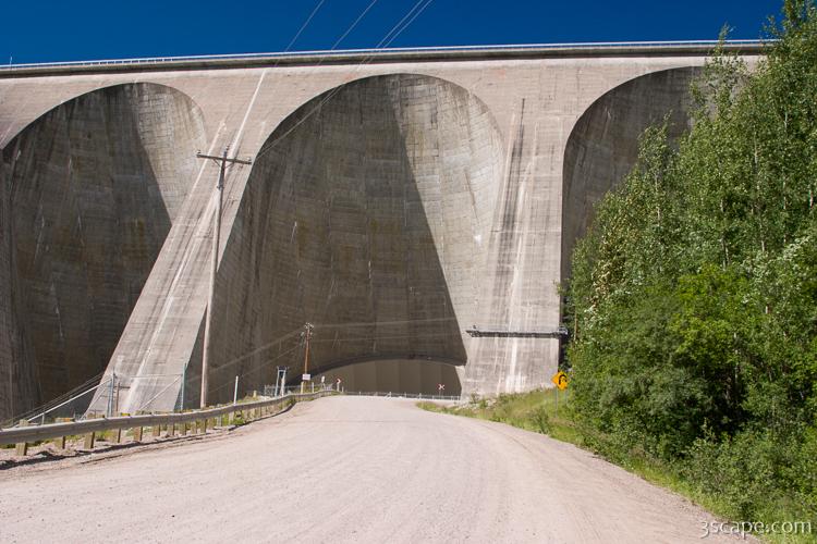 Worlds largest multiple arch and buttress dam (Manic 5 - Daniel Johnson Dam)