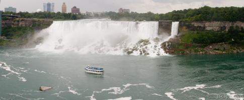 Maid of the Mist and American Falls