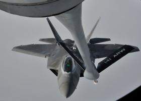 F-22 Raptor Refueling
