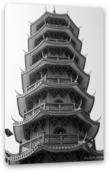 Chinese style pagoda (Mahathat Chedi Prajonchatri Thai-Chin Charoen) Fine Art Canvas Print
